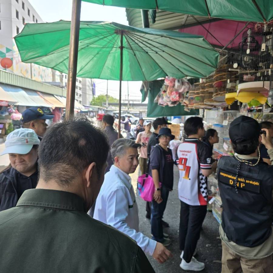 กองสวัสดิภาพสัตว์และสัตวแพทย์บริการ “ลงพื้นที่ตรวจสอบตามข้อร้องเรียนว่าพบการจัดสวัสดิภาพสัตว์ที่ไม่เหมาะสมในพื้นที่ ตลาดนัดสวนจตุจักรเขตจตุจักร กรุงเทพมหานคร“